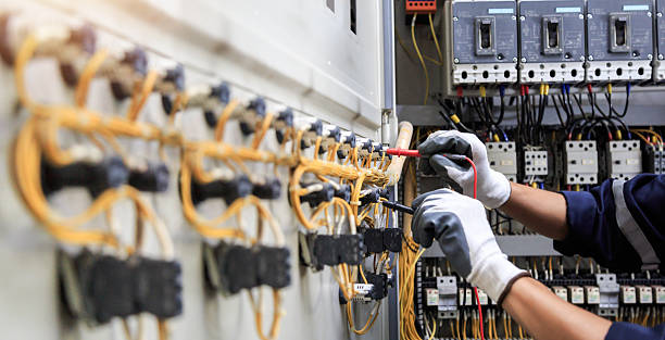 Professional Electrician technician working in Riverton, WY